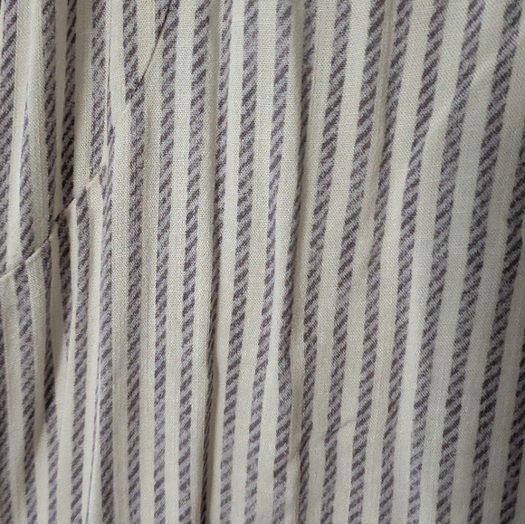 LuLaRoe Chaylin Ruffle Sleeve Dress Striped Size XL - Picture 6 of 7